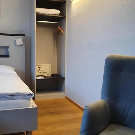 Managed By Baren Am Bundesplatz Отель Берн